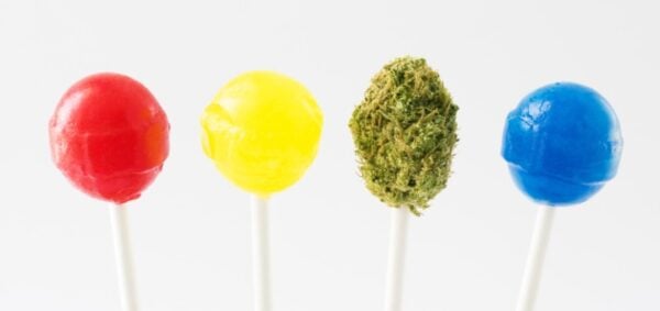 marijuana-edibles-consuming-2
